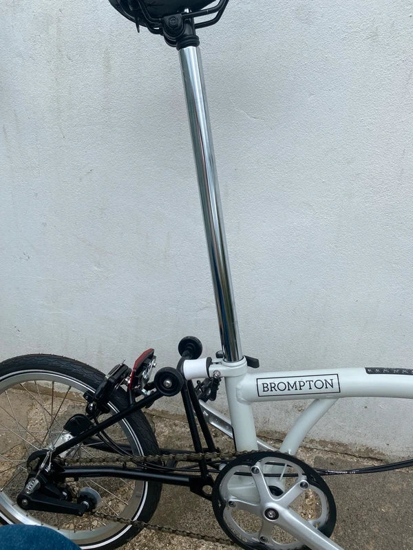 2022 (December) white Brompton A line New without box