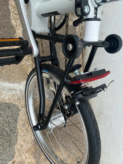2022 (December) white Brompton A line New without box